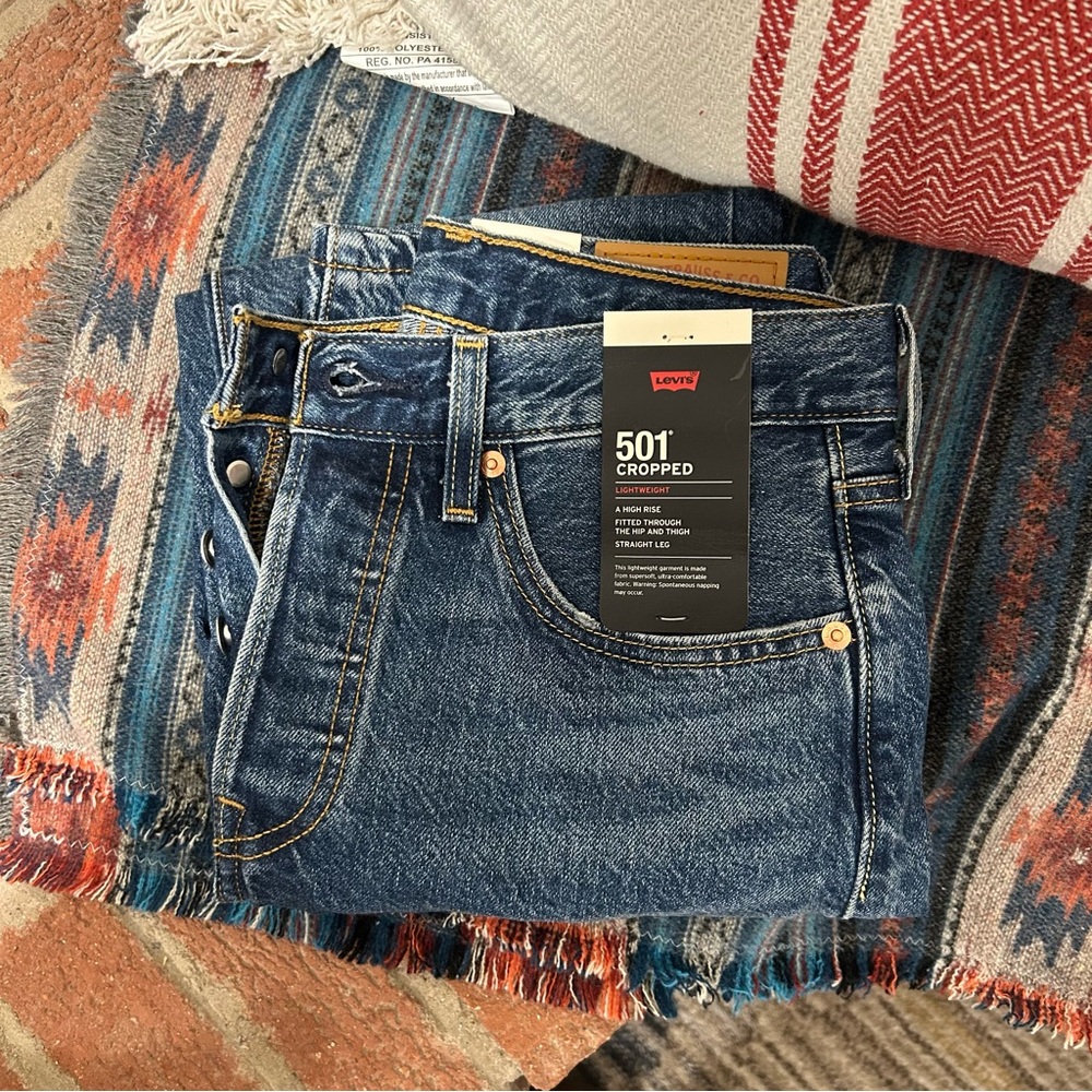 Levi's Women's 501 Cropped Jeans sz 26 x 28